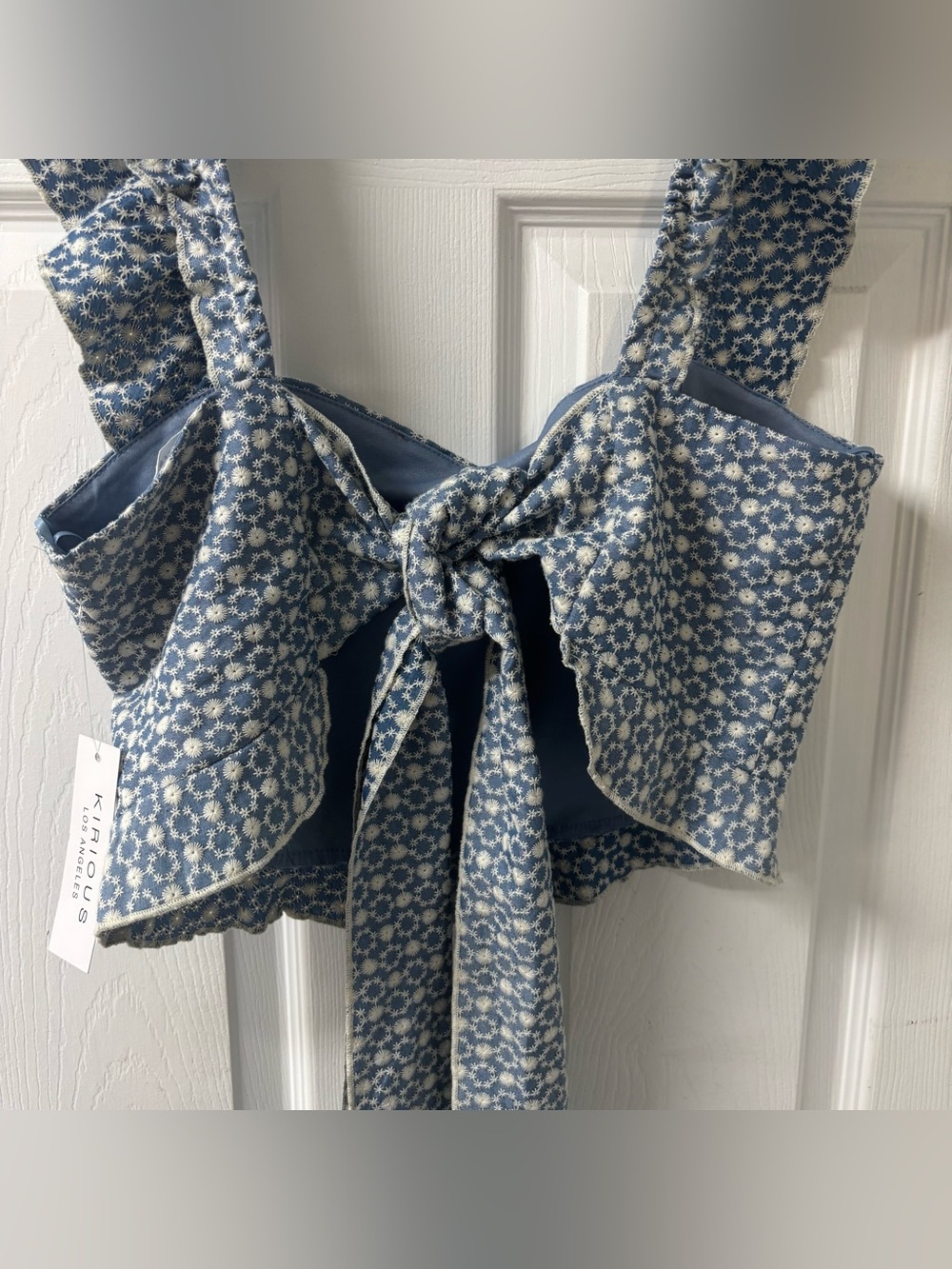 Cottagecore Blue Floral Ruffle Strap Tie-Back Crop Top Women’s Size XL NWT - Picture 8 of 9